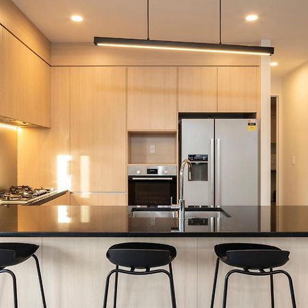 Modern Immaculate Residence In Mount Wellington Auckland Exterior foto